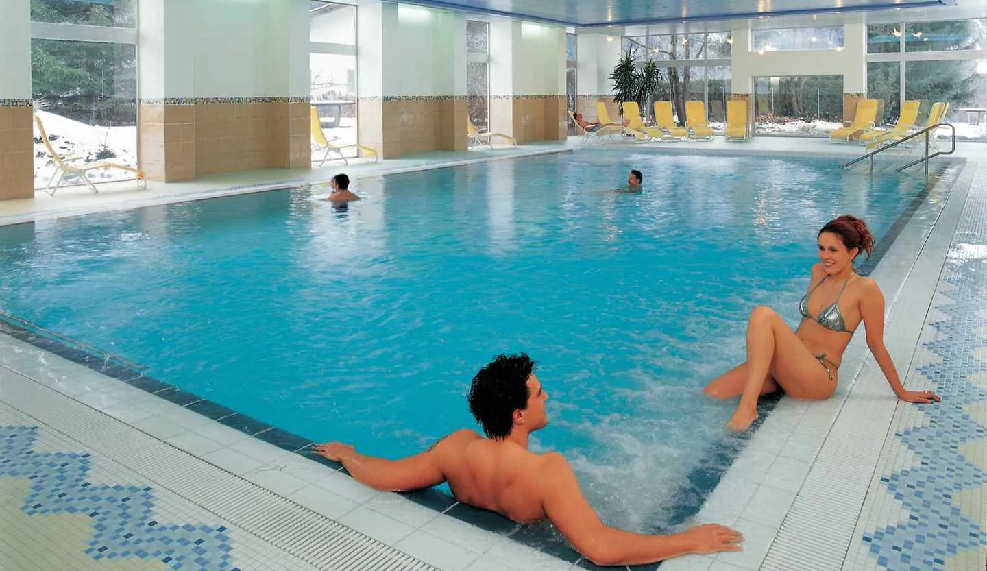 Salina Maris brine thermal bath pool
